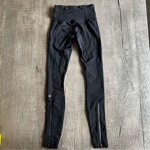 Black Lululemon leggings